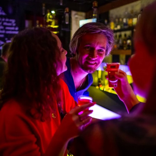 Неформальная прогулка по барам Петербурга (18+)