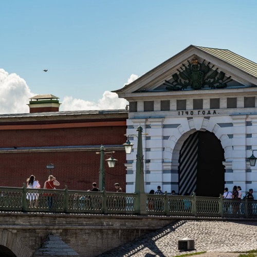 Обзорная экскурсия по Петропавловской крепости