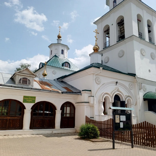 Романтика дворянской усадьбы и купеческие традиции (на вашем авто)