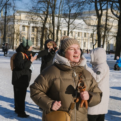 Рыцари, коты, слоны и та самая чайка: иммерсивная прогулка в наушниках