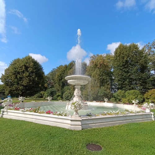 В Пушкин — по дворцам!