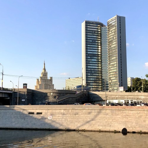Экскурсия по Москве-реке на роскошном корабле