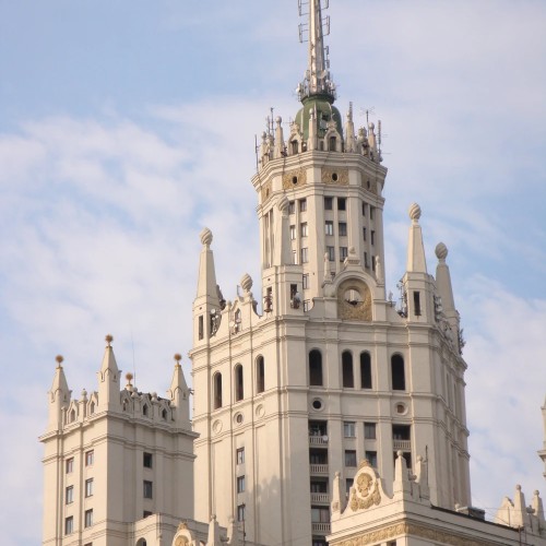 Высотка на Котельнической и чаепитие с видом на Кремль